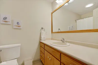 6132 Fox Court, Pendleton - 24