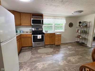 8600 Owl Hollow, Poland - 15