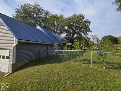 145 Hill Avenue, Knightstown - 35