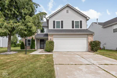 9586 Frontier Street, Fishers - 2