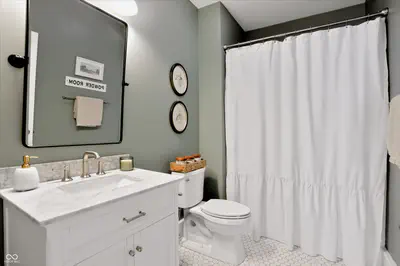 2366 Woodcreek Crossing Boulevard, Avon - 43
