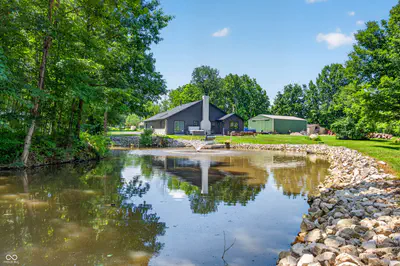 6876 W 300 S, Morgantown - 67