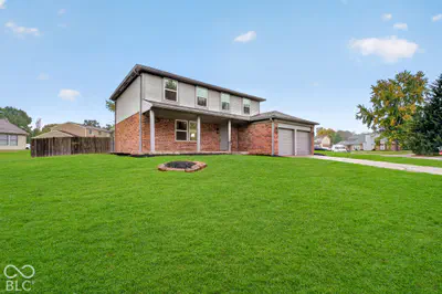 5666 Colonist Circle, Indianapolis