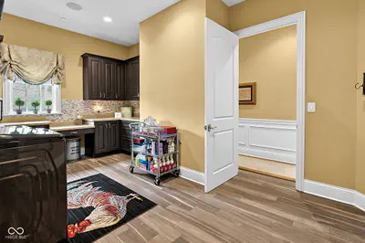 8264 Fall Creek Drive, Pendleton - 50