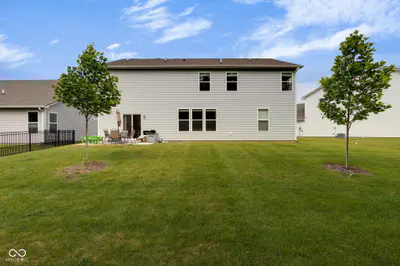 19490 Honeylocust Glen, Noblesville - 18