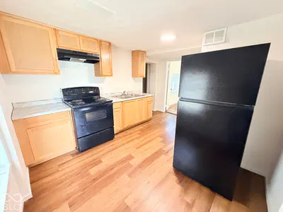 1020 E Seventh Street, Greenfield - 7
