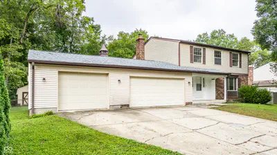 9320 Thornwood Drive, Indianapolis - 2