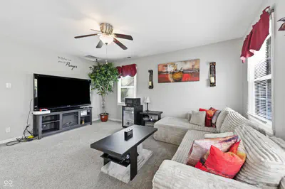7301 Chestnut Hills Boulevard, Indianapolis - 19