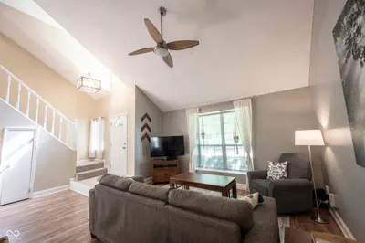 7742 Pennycroft Drive, Indianapolis - 5