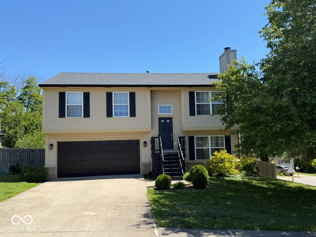 2607 Southern Pines Court, Bloomington