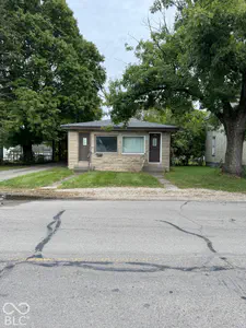 2802 Hackley, Muncie - 2