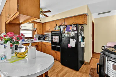 5210 S Illinois Street, Indianapolis - 11