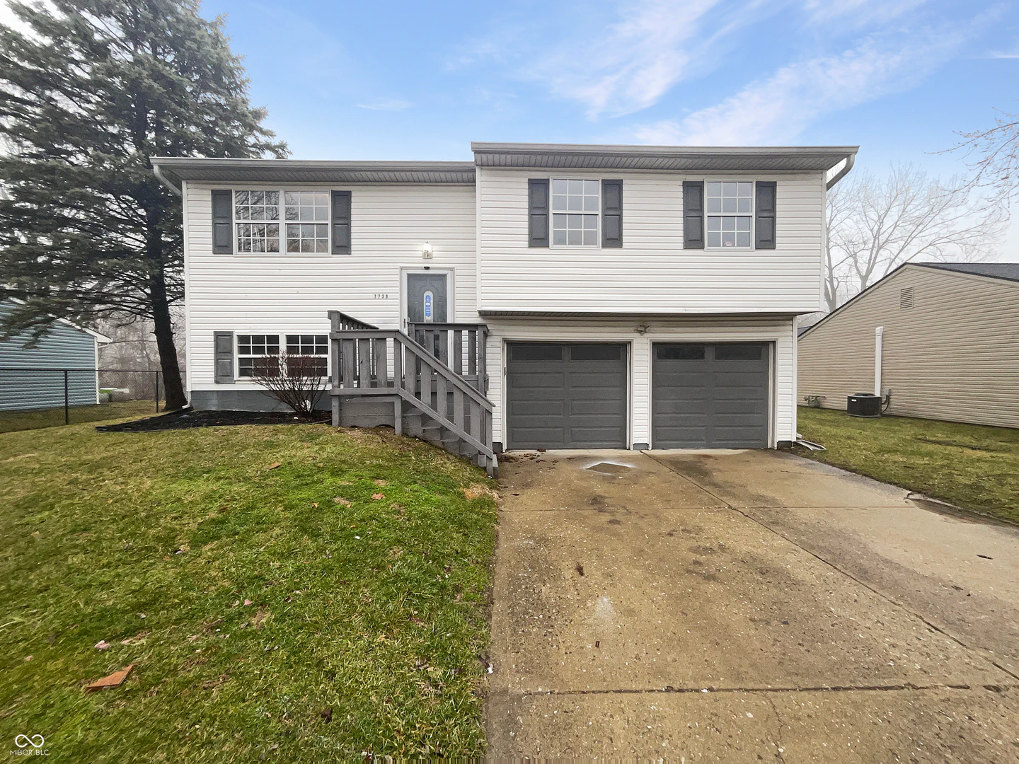 7739 Inverness Drive, Indianapolis