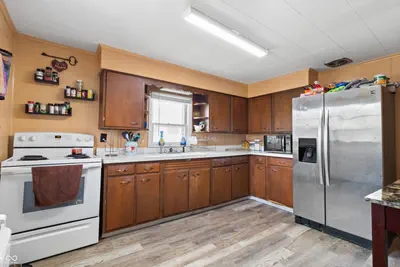 322 E 7th Street, Rushville - 9