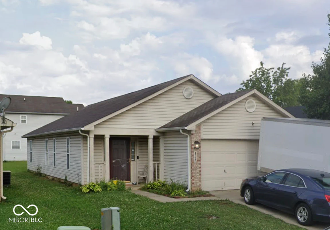 4262 Village Bend Drive, Indianapolis