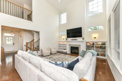 15679 Woodford Drive, Westfield - 9
