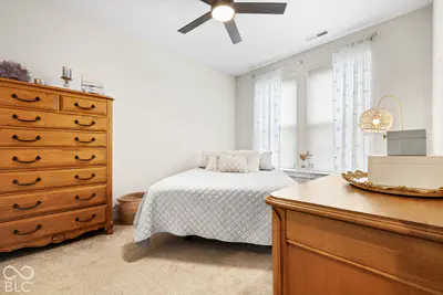 525 Gilder Drive, Carmel - 27