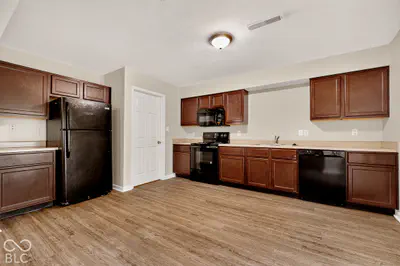 1207 Topp Creek Drive, Indianapolis - 9