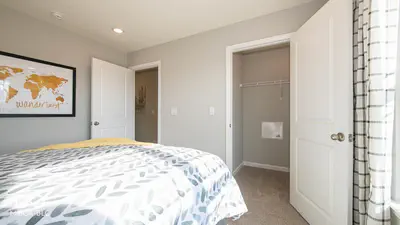 6096 Camarillo Drive, Whitestown - 23