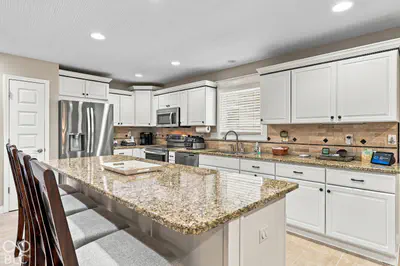 5066 Quincy Court, Columbus - 16