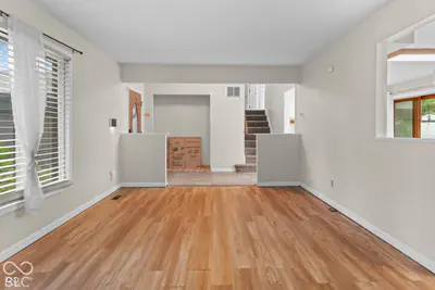 621 Pioneer Drive, Indianapolis - 6