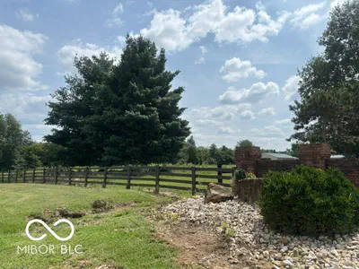 300 W Oregon Church Road, Terre Haute - 61