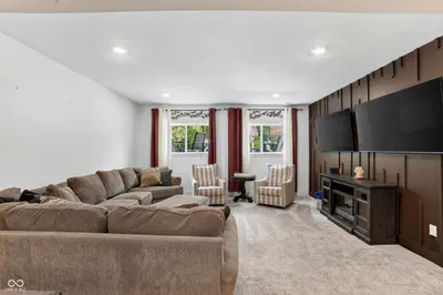 16286 Perrault Court, Fishers - 43
