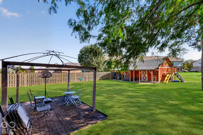 6205 300 S Road, New Palestine - 25