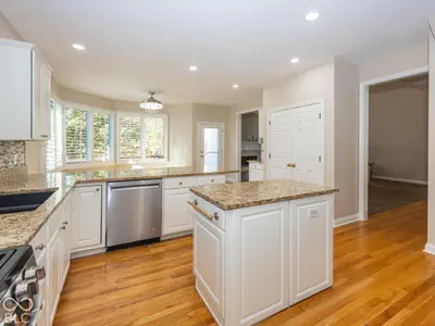 11582 Sutton Place Drive, Carmel - 13