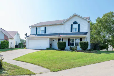 8146 Sunset Court, Columbus - 2
