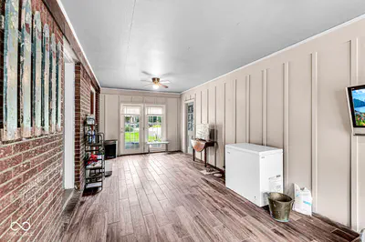 400 Madison Avenue, Pendleton - 13