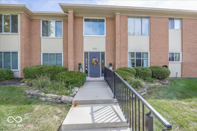 541 Hunters Drive, Carmel