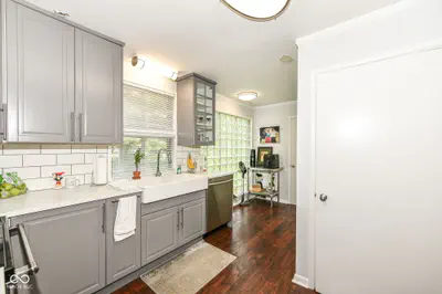 1220 Oak Ridge Drive, Indianapolis - 13
