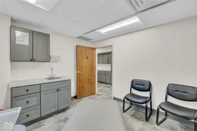 340 Tracy Road, Whiteland - 35