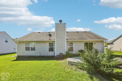 320 E Quail Wood Lane, Westfield - 33