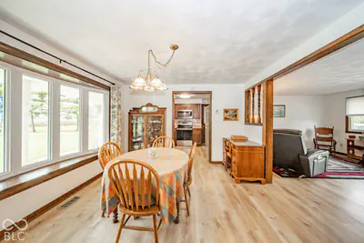 10664 S 9 W, Pendleton - 10