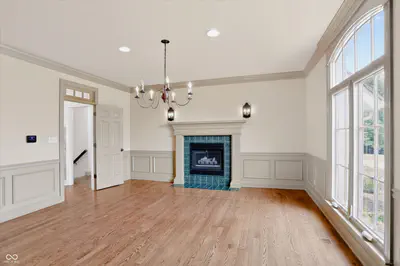 8437 500, Zionsville - 17