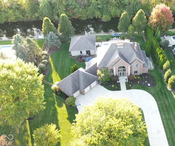 10646 Walnut Creek Drive W, Carmel - 66