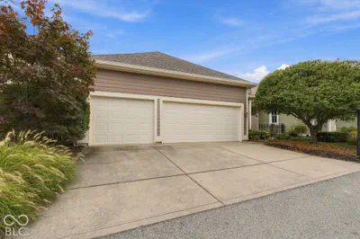 12677 Treaty Line Street, Carmel - 55
