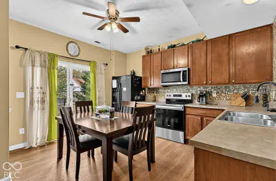 4726 Ladywood Cliffs Court, Indianapolis - 17