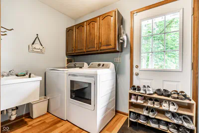 1653 300, Greenfield - 34