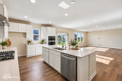19003 Seaforth Way, Westfield - 18