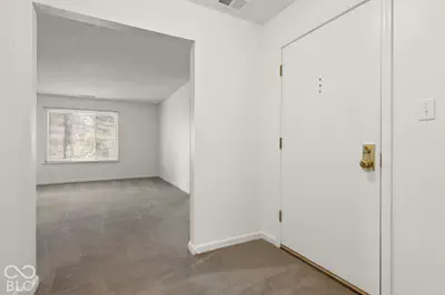 581 Hunters Drive, Carmel - 7