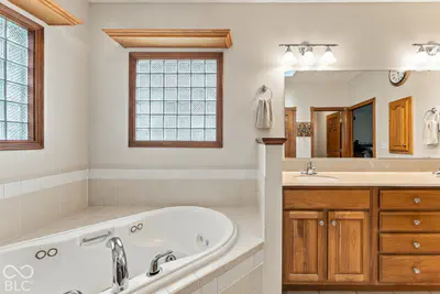 4383 Red Hawk Court, Columbus - 34
