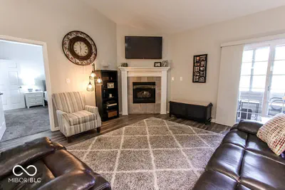 5604 Payne Boulevard, Plainfield - 13