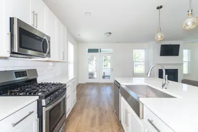 1454 Lexington Trail, Greenfield - 15