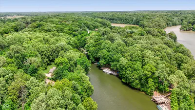 7592 Poplar Point Drive, Trafalgar - 81