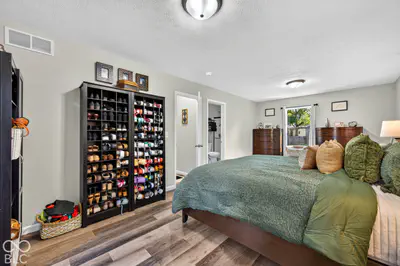831 Sarasota Drive, Seymour - 30