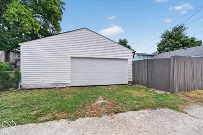 618 Dequincy Street, Indianapolis - 43