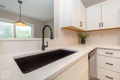 606 Bayberry Court, Bloomington - 9